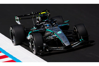 Spark Model Mercedes W17 Team Mercedes-AMG Petronas #12 Winner Japanese GP 2026 (w/ Antonelli Figure) 1:18