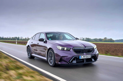 Minichamps 2024 BMW M5 (G90) Performance Parts Techno Violet Purple Metallic 1:18 DEALER EDITION