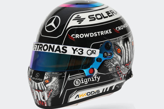 Spark-Model Mercedes AMG Petronas F1 Team Kimi Antonelli Helmet Japanese GP 2026 1:5