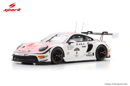 Spark-Model Porsche 911 992 GT3 R #6 Origine Motorsport 5th Suzuka 1000km 2025 1:18 WITH DISPLAY