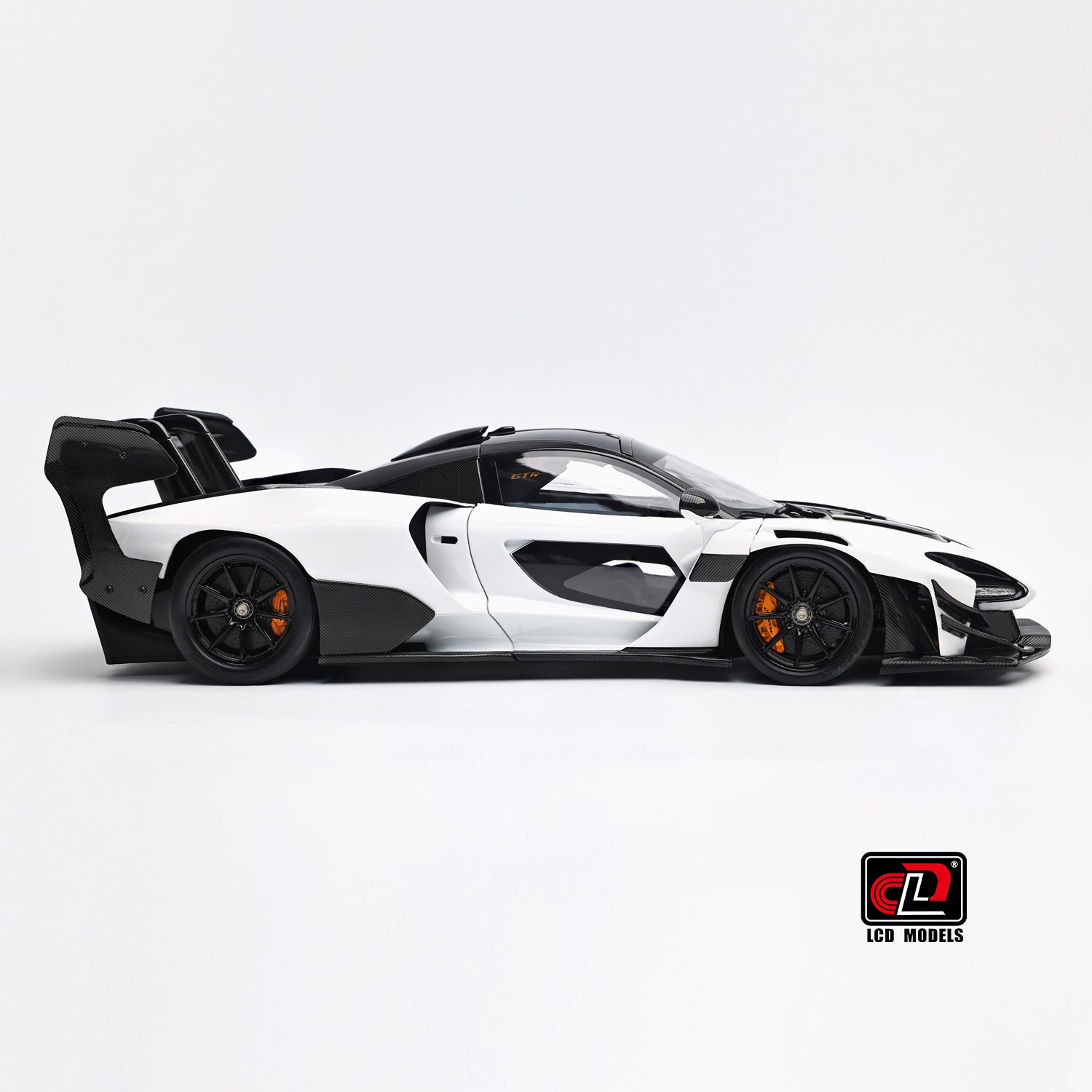 LCD Mclaren Senna GTR White 1:18 – STM Diecast