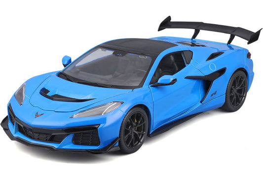 Maisto 2025 Chevy Corvette C8 ZR1 Riptide Blue 1:18