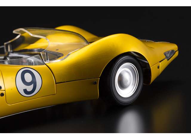shooting star ハーヴィー Schwyn Haas Hamilton Speed Racer #9 Shooting Star Yellow 1:18