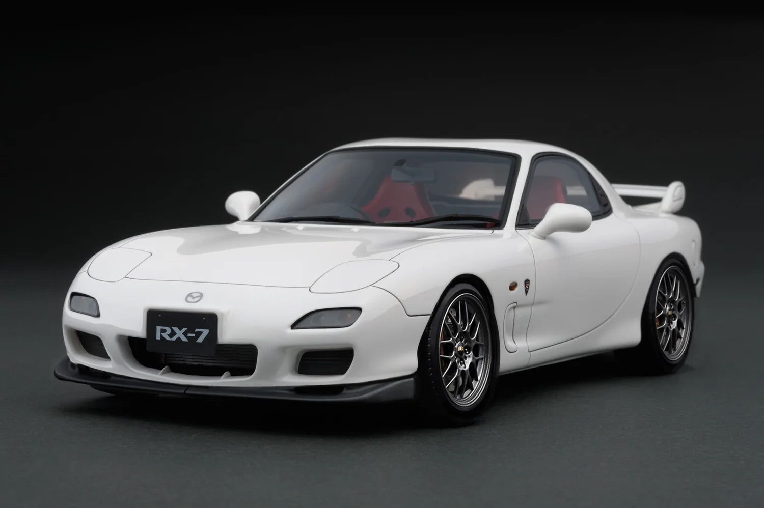 Ignition-Model Mazda RX-7 (FD3S) Spirit R Type A White 1:18 – STM Diecast