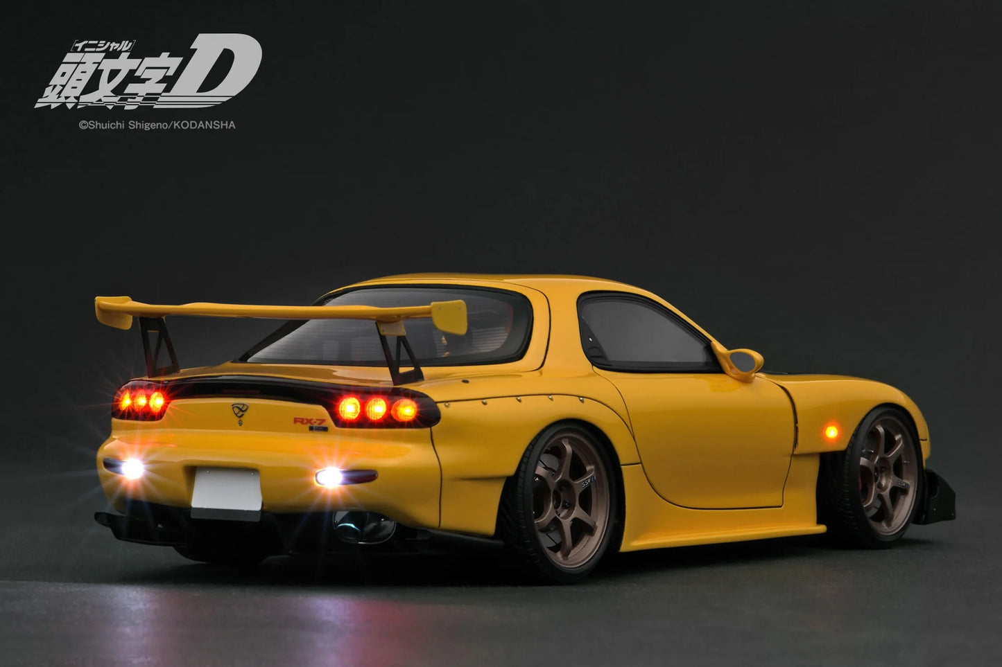 Ignition-Model Initial D Mazda RX-7 (FD3S) w/ LED Lights Yellow 1:18