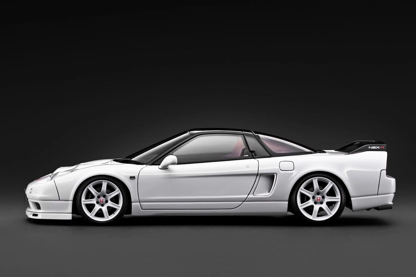 Ignition-Model Honda NSX-R (NA2) RHD White 1:18 (Copy)