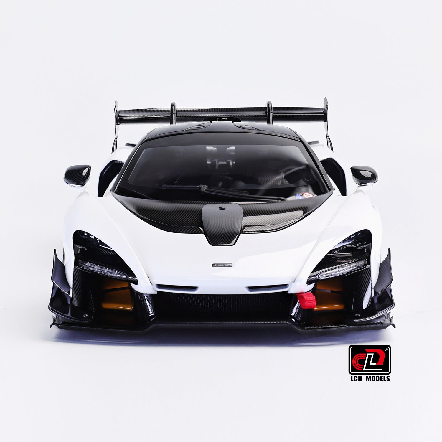 LCD Mclaren Senna GTR White 1:18 – STM Diecast