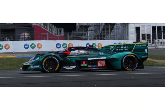 Spark-Model Aston Martin Valkyrie #009 Thor Team 24hr Le Mans 2026 Green 1:18 WITH DISPLAY