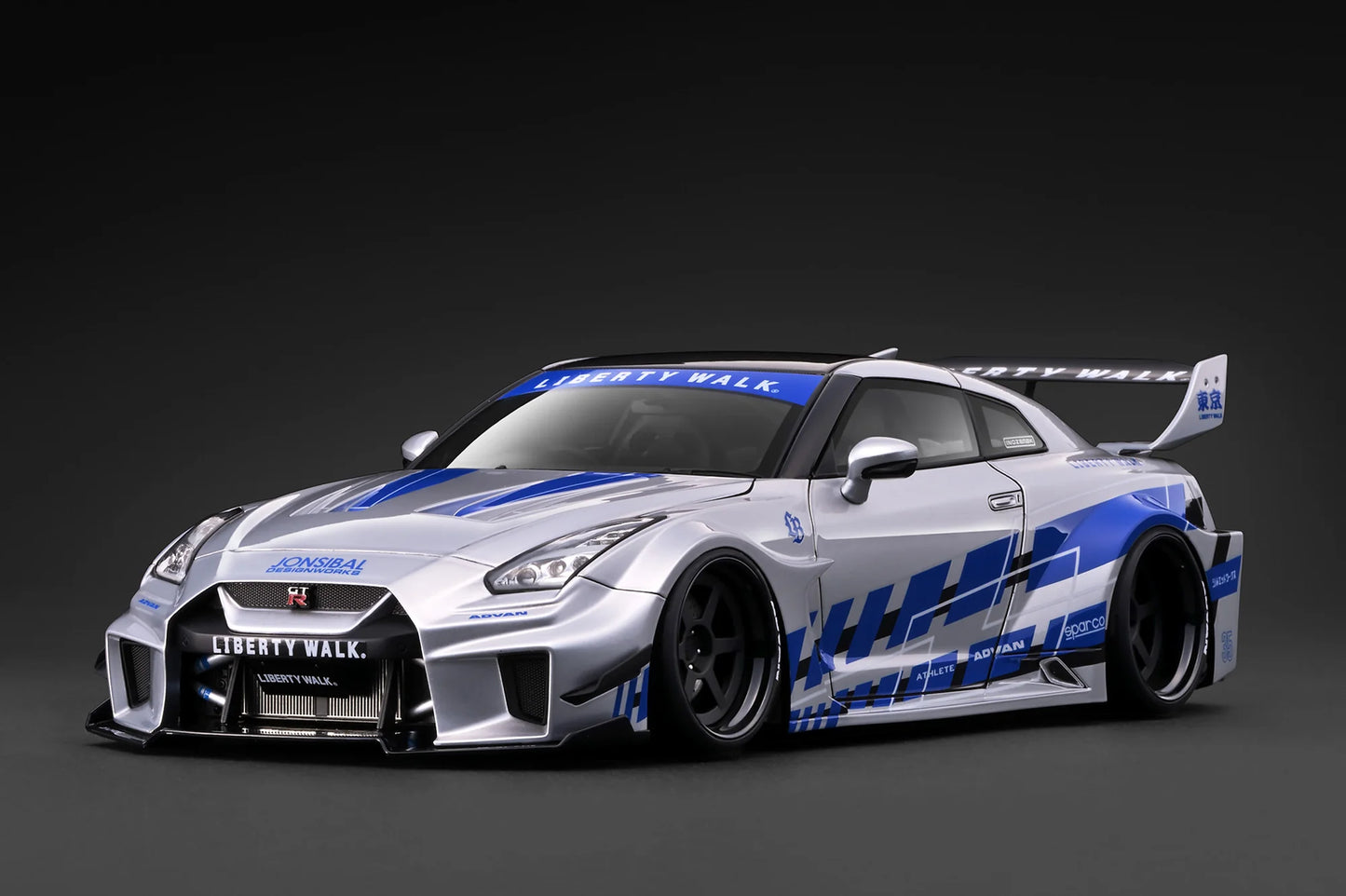 Ignition-Model Nissan Skyline GT-R R35 (35GT-RR) LB-Silhouette Works Silver & Blue 1:18