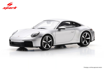 Spark-Model 2025 Porsche 911 (992.2) Carrera S GT Silver 1:18 WITH DISPLAY