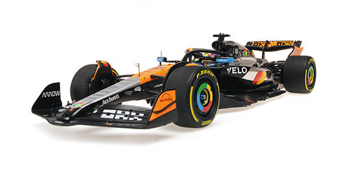 Minichamps Mclaren F1 Team MCL39 Orange O. Piastri 2nd British GP 2025 1:18