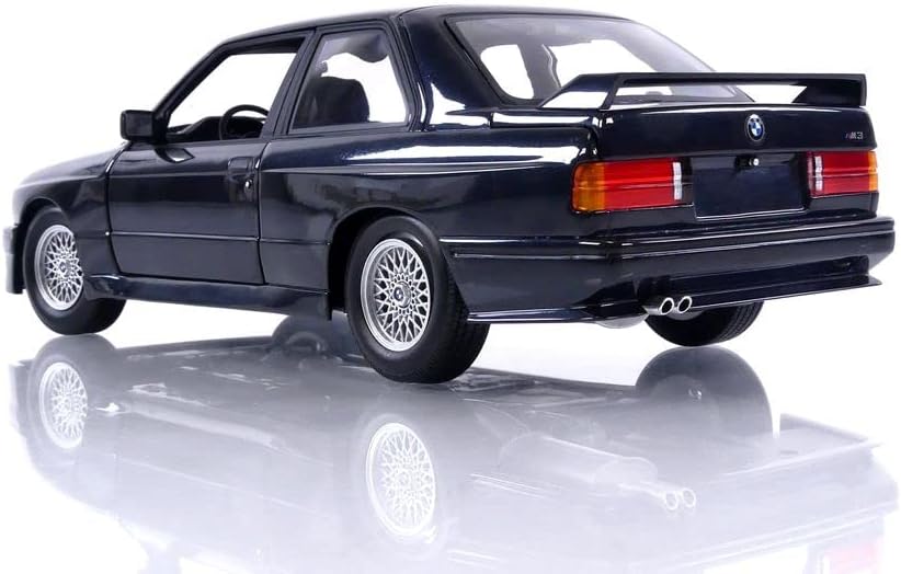 Minichamps 1989 BMW M3 (E30) Street Evo Blue Metallic 1:18
