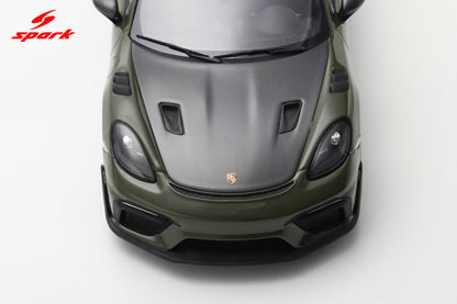 Spark-Model 2023 Porsche 718 Cayman GT4 RS w/ Weissach Package Nato Olive Green 1:18 WITH DISPLAY