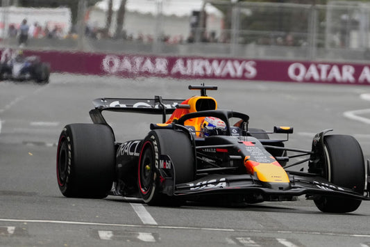 Minichamps Ferrari F1 RB21 Team Oracle Red Bull Racing #1 Winner Azerbaijan GP 2025 (Verstappen) 1:18