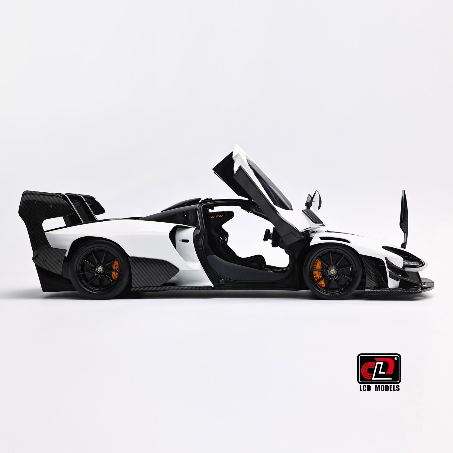 LCD Mclaren Senna GTR White 1:18 – STM Diecast