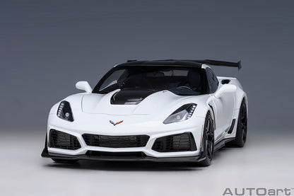 AUTOart Chevy Corvette ZR1 Arctic White 1:18