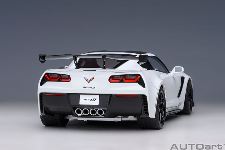 AUTOart Chevy Corvette ZR1 Arctic White 1:18 – STM Diecast