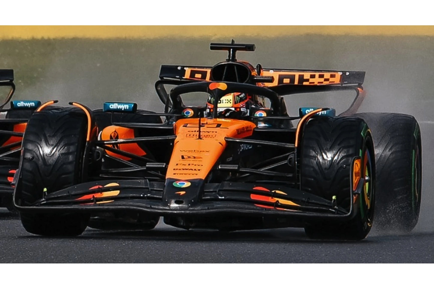 Spark-Model Mclaren F1 Team MCL39 Oscar Piastri #81 Winner Belgian GP 2025 1:18