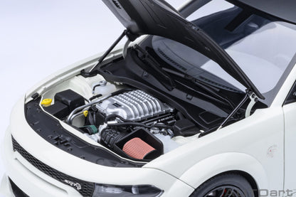 AUTOart Dodge Charger SRT Hellcat Redeye Jailbreak Knuckle White 1:18