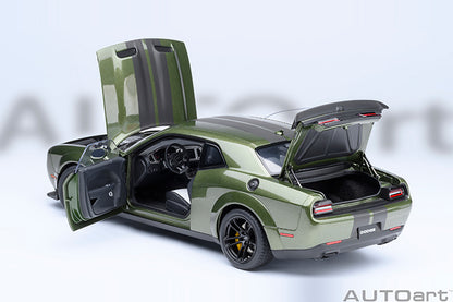 AUTOart 2022 Dodge Challenger SRT Jailbreak F8 Green 1:18
