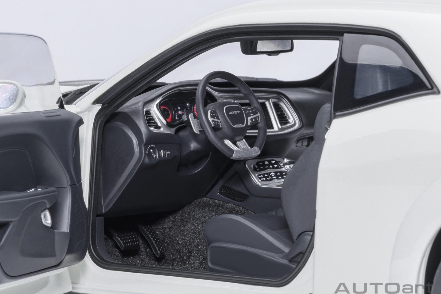 AUTOart 2023 Dodge Challenger SRT Super Stock Knuckle White 1:18