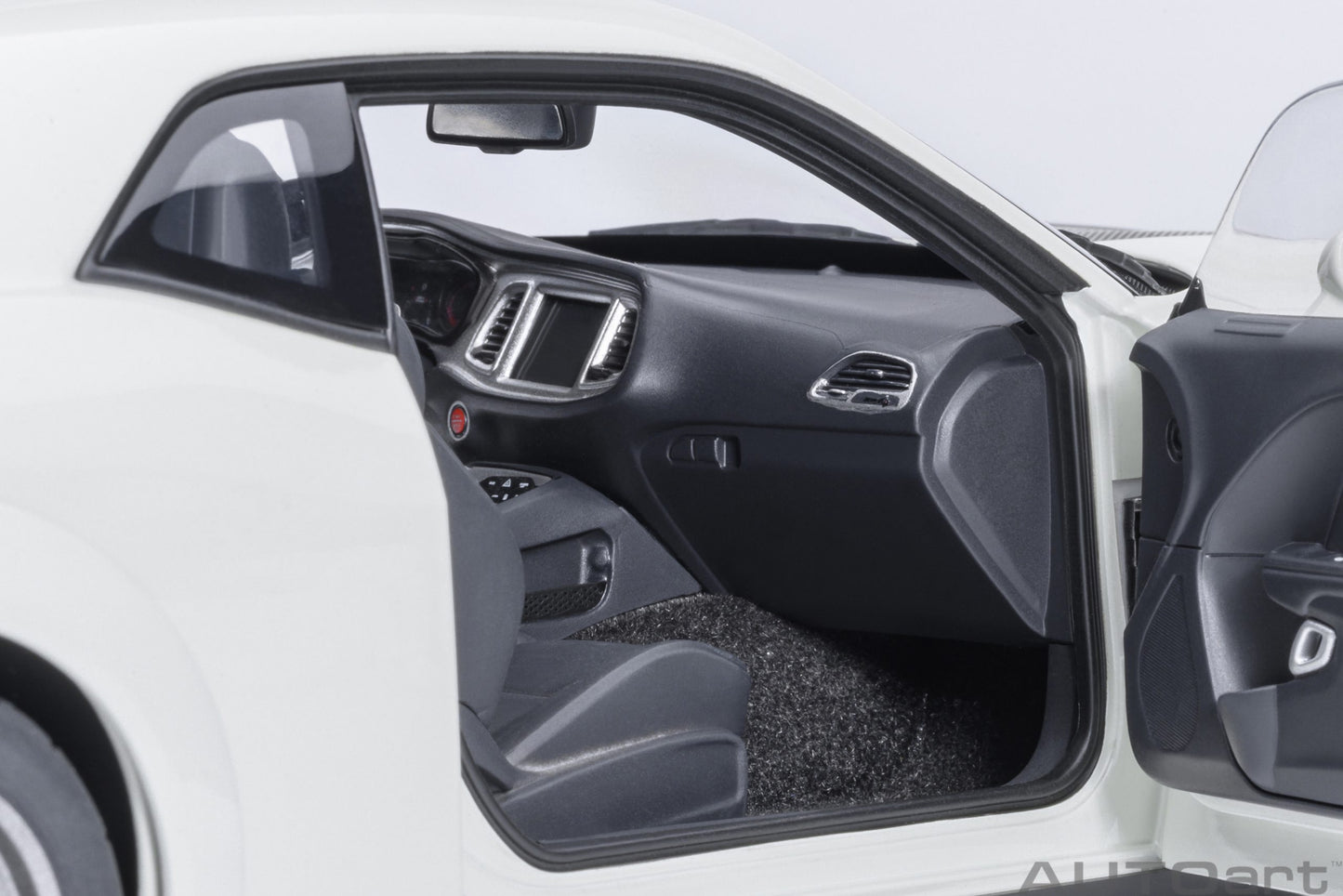 AUTOart 2023 Dodge Challenger SRT Super Stock Knuckle White 1:18