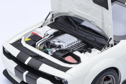 AUTOart 2023 Dodge Challenger SRT Super Stock Knuckle White 1:18
