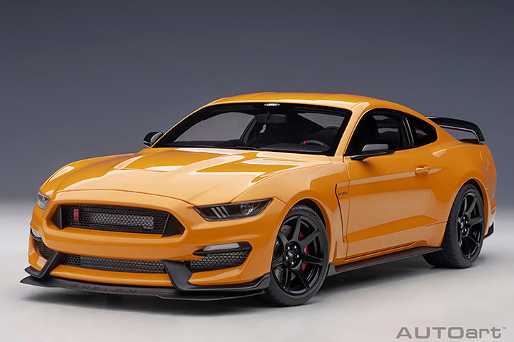 AUTOart Ford Shelby Mustang GT500 Cyber Orange 1:18