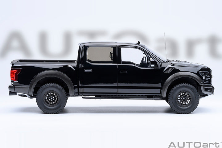 AUTOart 2019 Ford F-150 Raptor Supercrew Agate Black 1:18