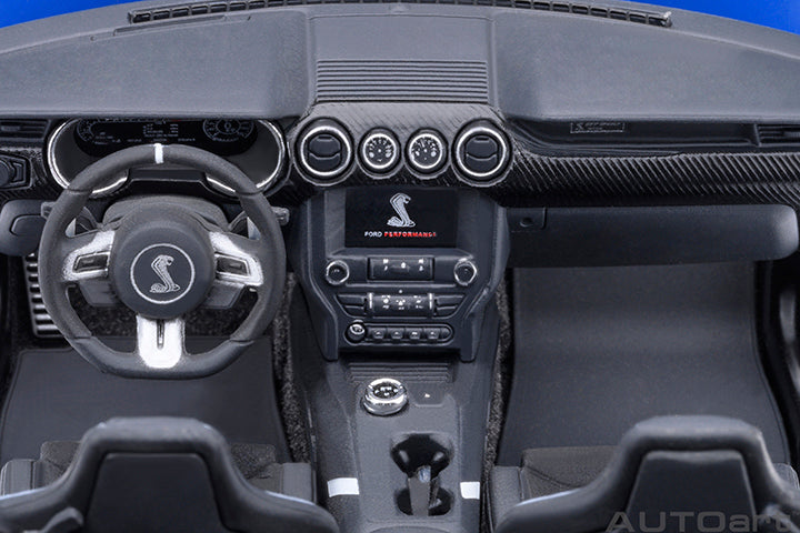 AUTOart Ford Shelby Mustang GT500 Grabber Blue 1:18