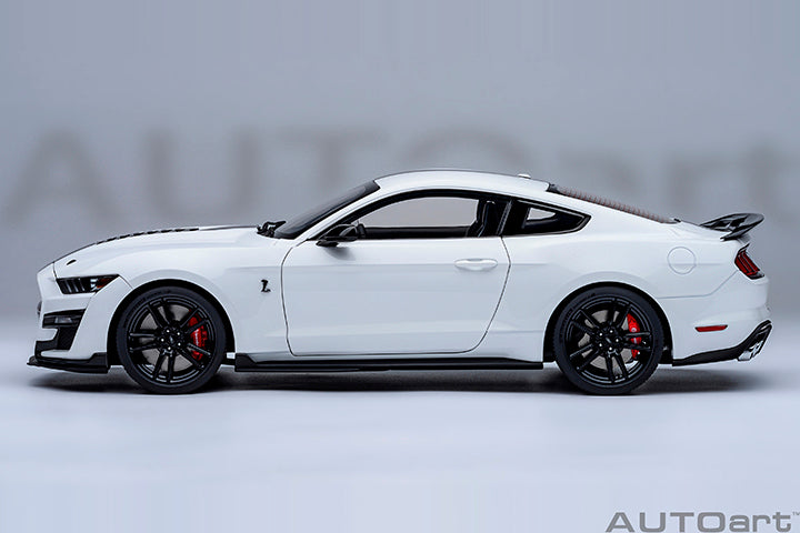 AUTOart Ford Shelby Mustang GT500 Oxford White 1:18 – STM Diecast