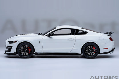 AUTOart Ford Shelby Mustang GT500 Oxford White 1:18