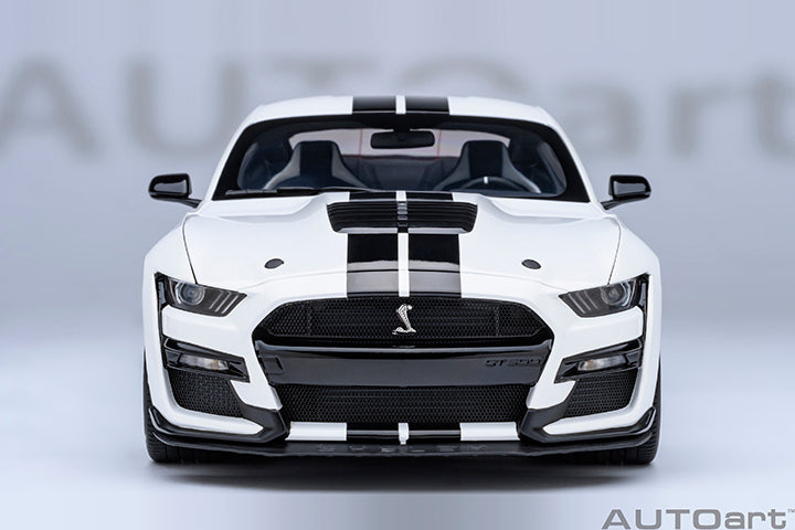 AUTOart Ford Shelby Mustang GT500 Oxford White 1:18
