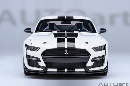 AUTOart Ford Shelby Mustang GT500 Oxford White 1:18