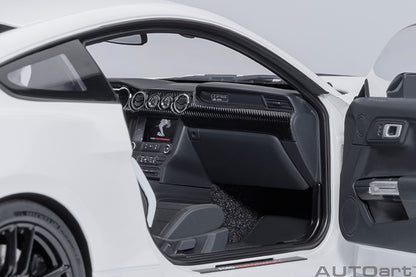 AUTOart Ford Shelby Mustang GT500 Oxford White 1:18