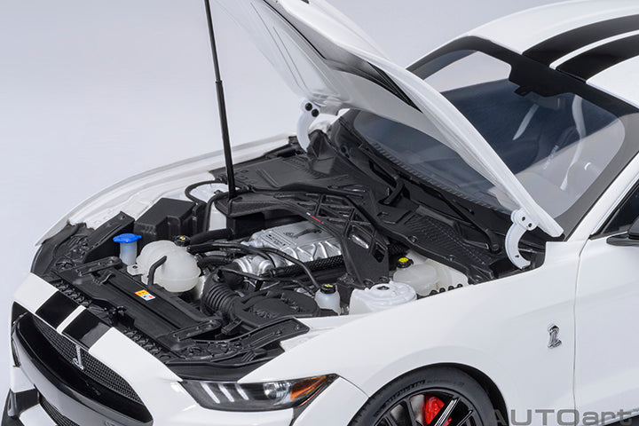 AUTOart Ford Shelby Mustang GT500 Oxford White 1:18 – STM Diecast