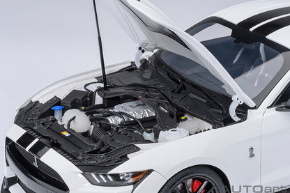 AUTOart Ford Shelby Mustang GT500 Oxford White 1:18