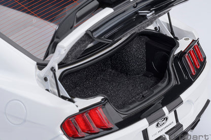 AUTOart Ford Shelby Mustang GT500 Oxford White 1:18