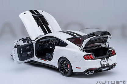 AUTOart Ford Shelby Mustang GT500 Oxford White 1:18