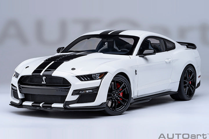 AUTOart Ford Shelby Mustang GT500 Oxford White 1:18 – STM Diecast