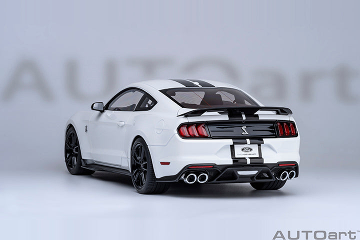 AUTOart Ford Shelby Mustang GT500 Oxford White 1:18 – STM Diecast
