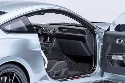 AUTOart Ford Shelby Mustang GT500 Iconic Silver 1:18