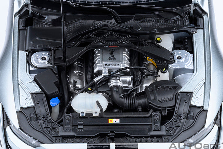 AUTOart Ford Shelby Mustang GT500 Iconic Silver 1:18