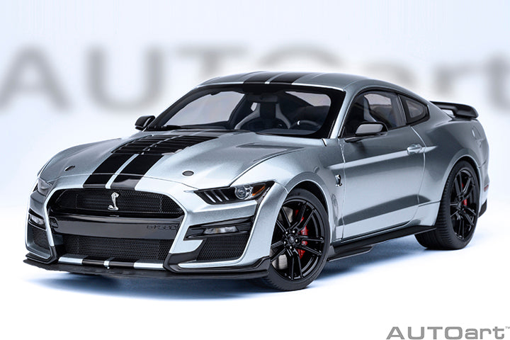 AUTOart Ford Shelby Mustang GT500 Iconic Silver 1:18