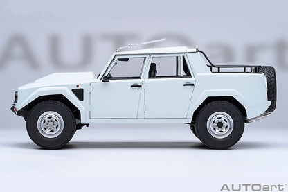 AUTOart Lamborghini LM002 Bianco Polo Park (White) 1:18