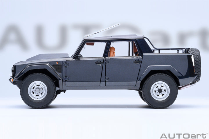 AUTOart Lamborghini LM002 Blu Acapulco (Blue Metallic) 1:18