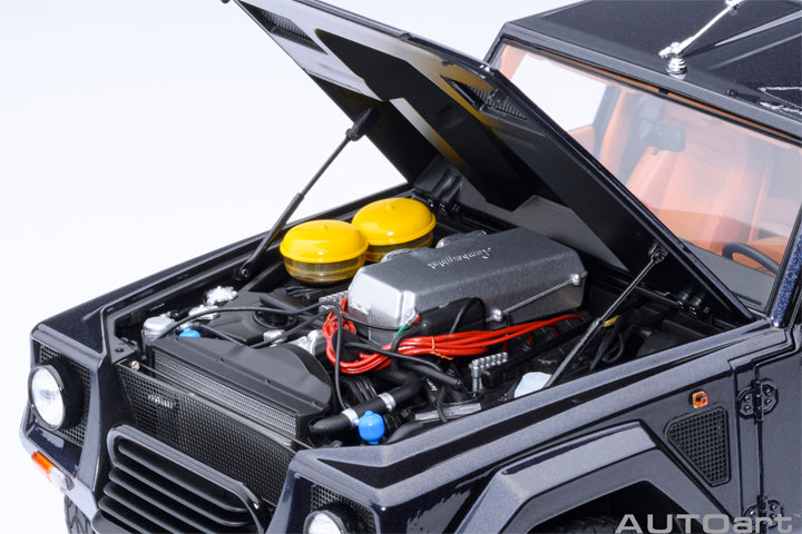 AUTOart Lamborghini LM002 Blu Acapulco (Blue Metallic) 1:18