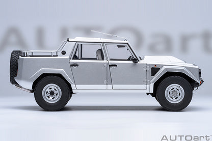 AUTOart Lamborghini LM002 Argento (Metallic Silver) 1:18