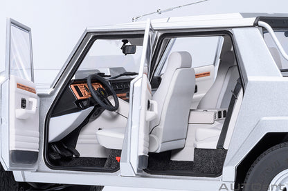 AUTOart Lamborghini LM002 Argento (Metallic Silver) 1:18