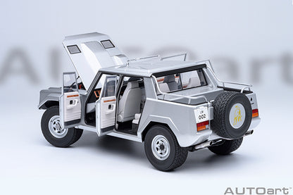 AUTOart Lamborghini LM002 Argento (Metallic Silver) 1:18